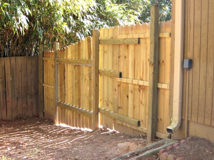 How NOT to Anchor a Fence Post Expanding Foam Fence Post Mix Review