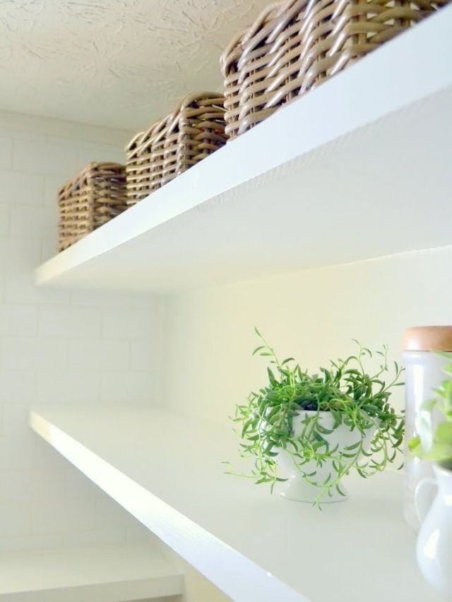 DIY LONG AND THIN FLOATING SHELVES • Ugly Duckling House