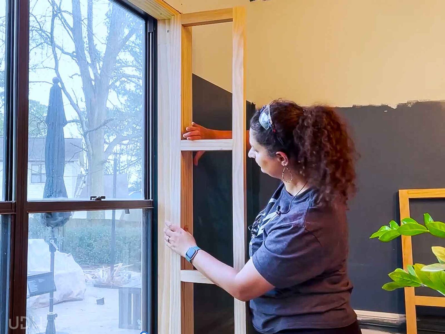 DIY Plant Shelves That Fit Right in the Window • Ugly Duckling House